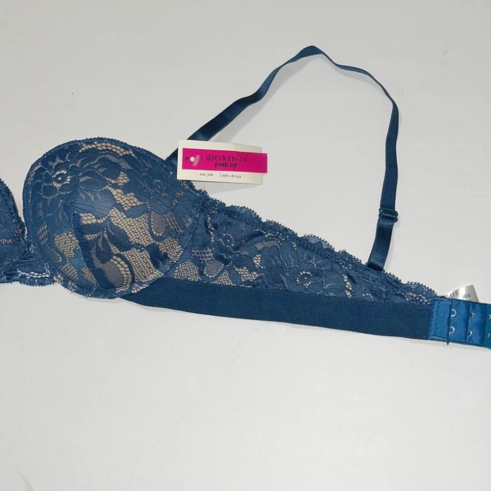 Super Push Up Extreme Padded Maximum Lift Lace Multi-way Strapless Bra. NWT